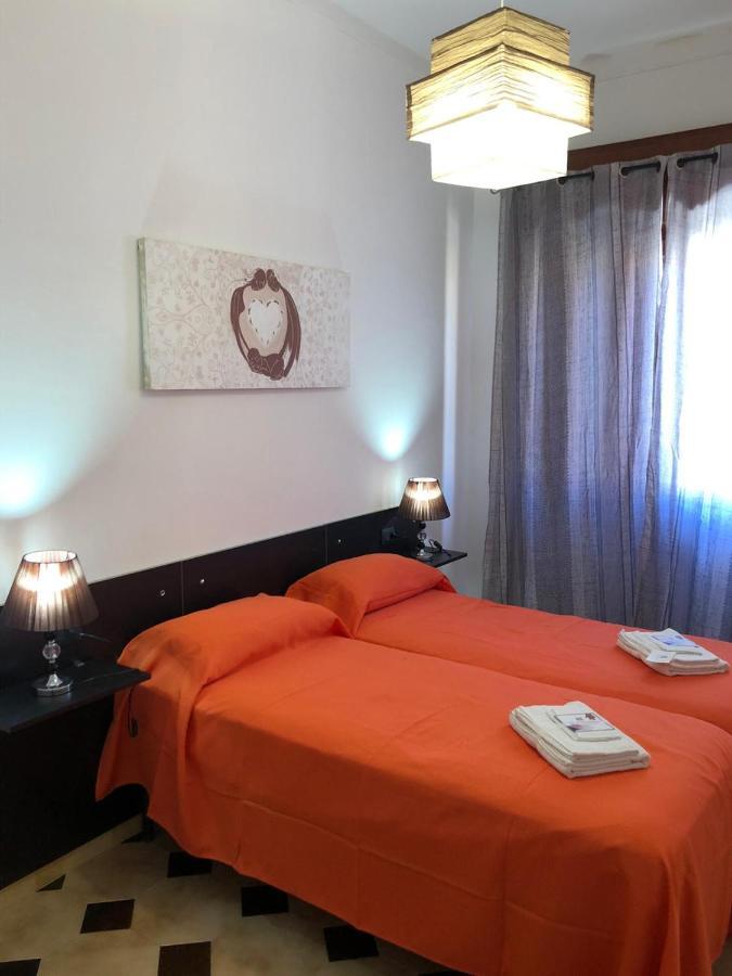 Casa Vacanza I Due Mori Villa Avola Buitenkant foto